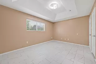12614 Rio Bravo St, Rosharon, TX 77583 - Photo 11