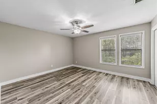 2521 Crosstimbers St, Huntsville, TX 77320 - Photo 21