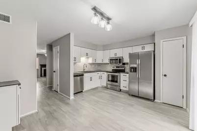 2521 Crosstimbers Street #F6, Huntsville, TX 77320 - Photo 1
