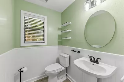 2521 Crosstimbers Street #F6, Huntsville, TX 77320 - Photo 13