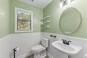 2521 Crosstimbers St, Huntsville, TX 77320 - Photo 13