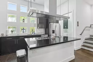 2376 Commerce St, Houston, TX 77003 - Photo 11