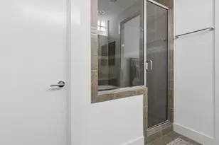 2376 Commerce St, Houston, TX 77003 - Photo 17