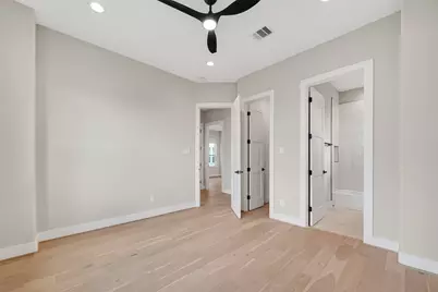2511 N Macgregor Way, Houston, TX 77004 - Photo 27