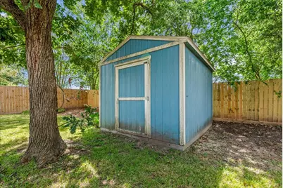 10114 Roseberry Drive, La Porte, TX 77571 - Photo 25