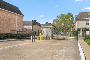 2238 S Piney Point Rd, Houston, TX 77063 - Photo 17