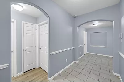 15710 Bannowsky Lane, Houston, TX 77049 - Photo 3