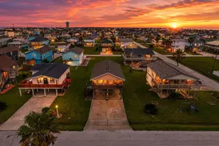 4122 Kent Dr, Galveston, TX 77554 - Photo 1
