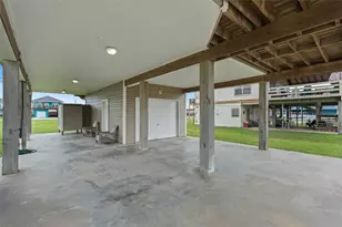 4122 Kent Dr, Galveston, TX 77554 - Photo 27