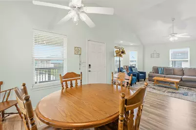 4122 Kent Drive, Galveston, TX 77554 - Photo 11