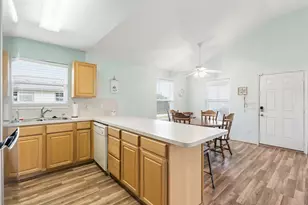 4122 Kent Dr, Galveston, TX 77554 - Photo 13