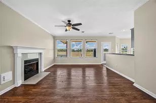 3923 Oakwood Dr N, Pearland, TX 77581 - Photo 9
