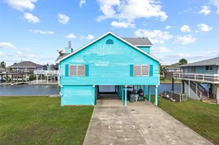 21902 Lampasas Dr, Galveston, TX 77554 - Photo 3