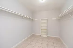 201 Vanderpool Ln, Houston, TX 77024 - Photo 29