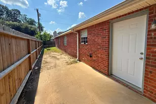 2020 Legacy Ln, College Station, TX 77840 - Photo 23