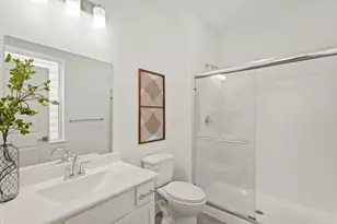 2302 Via Cami Ln, Houston, TX 77051 - Photo 9