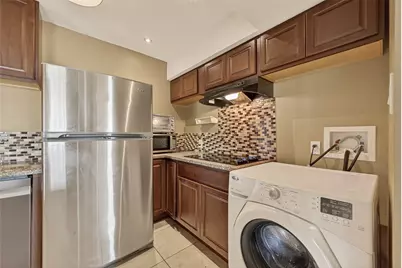 2201 Fountain View Drive #3, Houston, TX 77057 - Photo 7