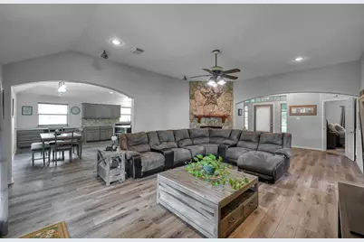 20110 Oakwood Court, Humble, TX 77338 - Photo 9