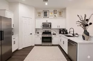 1705 Stuart St, Houston, TX 77004 - Photo 9