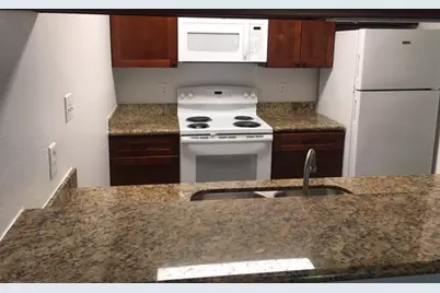 7114 N Holiday, Galveston, TX 77550 - Photo 5