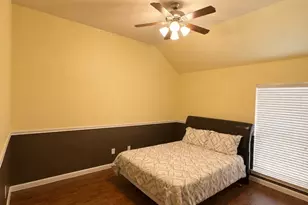 15819 Magnolia Shores Ln, Houston, TX 77044 - Photo 9