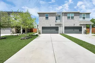 10314 Tuscan Valley Dr, Rosharon, TX 77583 - Photo 1