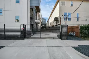 1217 Edwards St, Houston, TX 77007 - Photo 3