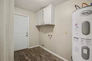 13830 Oakwood Ln, Sugar Land, TX 77498 - Photo 23