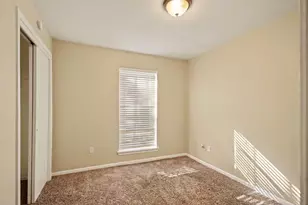 13830 Oakwood Ln, Sugar Land, TX 77498 - Photo 19