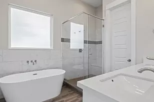 814 Thornton Rd, Houston, TX 77018 - Photo 11