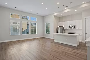 814 Thornton Rd, Houston, TX 77018 - Photo 1