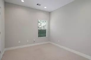 814 Thornton Rd, Houston, TX 77018 - Photo 7
