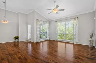 6607 Lake Woodlands Dr, The Woodlands, TX 77382 - Photo 11