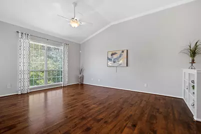 6607 Lake Woodlands Drive #633, The Woodlands, TX 77382 - Photo 9