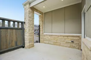 7403 Crown Canyon Dr, Atascocita, TX 77346 - Photo 3