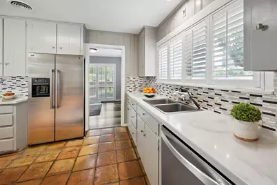 7222 Hartland Avenue, Houston, TX 77055 - Photo 7