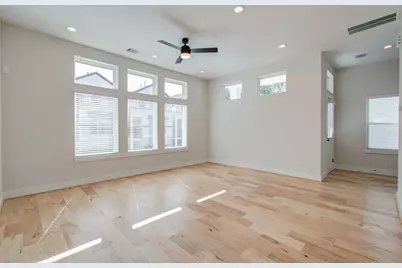 5309 Donovan Gardens Lane, Houston, TX 77091 - Photo 7