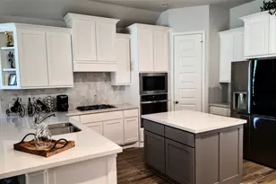 202 Ancient Murrelet Ct, Magnolia, TX 77354 - Photo 3