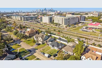 4391 Varsity Lane, Houston, TX 77004 - Photo 37