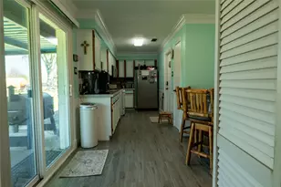 2319 Goldenrod St, Highlands, TX 77562 - Photo 11