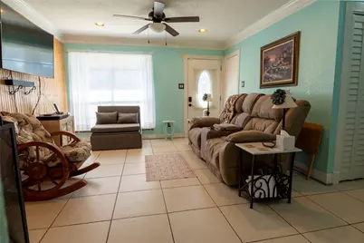 2319 Goldenrod Street, Highlands, TX 77562 - Photo 5