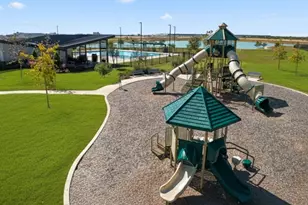 2215 Laurel Bloom Ln, Sealy, TX 77474 - Photo 45