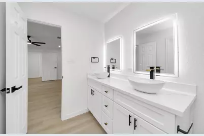 13335 Balmore Circle, Houston, TX 77069 - Photo 9