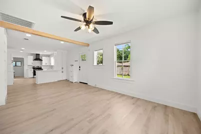 620 S Bell Street, Bellville, TX 77418 - Photo 7