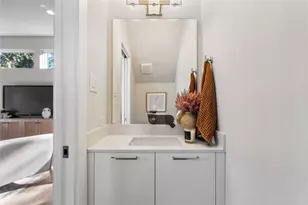 1702 Bringhurst St, Houston, TX 77020 - Photo 11