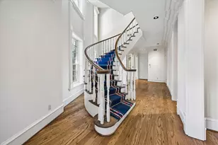 1 Pine Briar Cir, Houston, TX 77056 - Photo 9