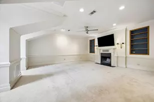 1 Pine Briar Cir, Houston, TX 77056 - Photo 29