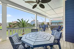 973 Kenlyn Dr, Crystal Beach, TX 77650 - Photo 9