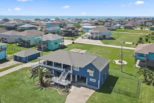 973 Kenlyn Dr, Crystal Beach, TX 77650 - Photo 1
