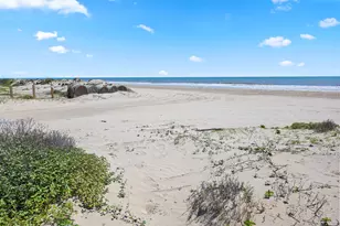 973 Kenlyn Dr, Crystal Beach, TX 77650 - Photo 3